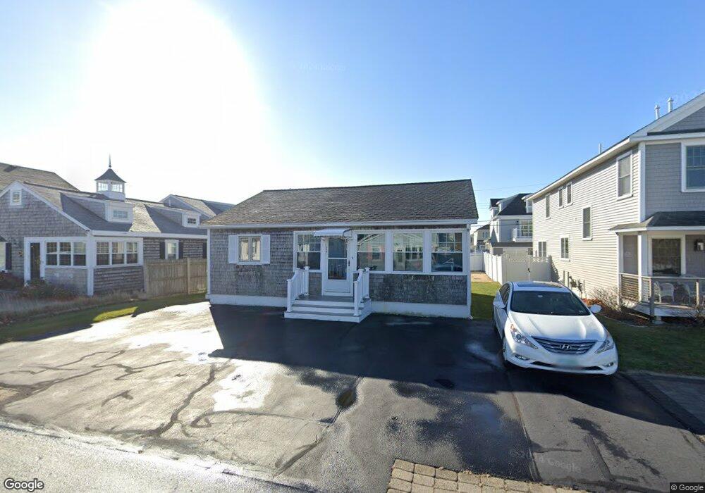 138 Franklin St, Seabrook, NH 03874 - photo 1