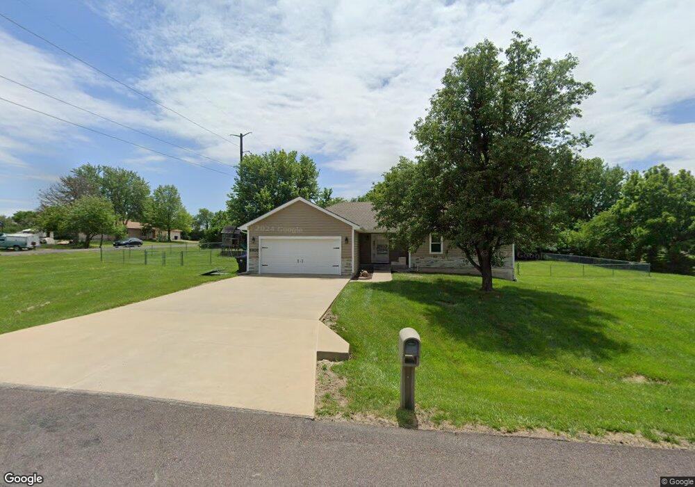 8101 SW 24th St, Topeka, KS 66614 - photo 1