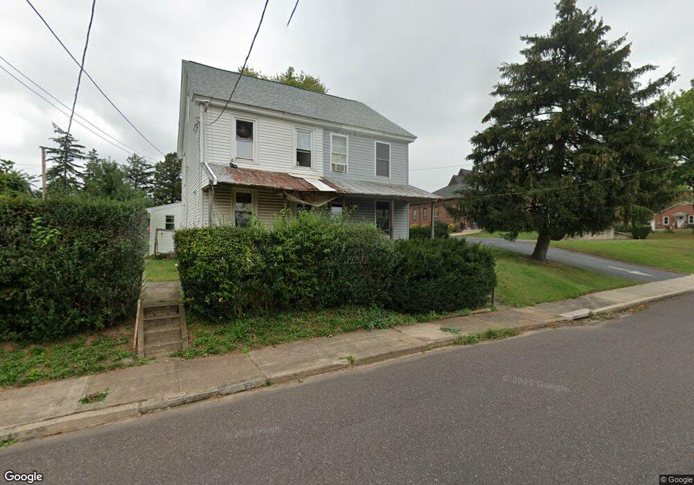 625 Glasgow St, Pottstown, PA 19464 - photo 1