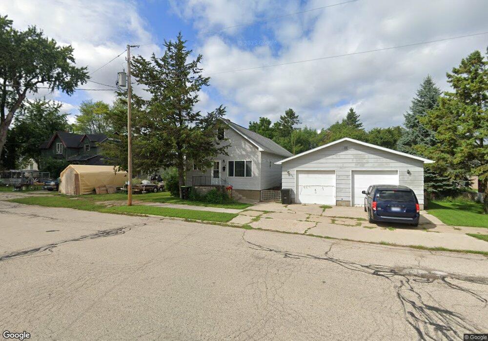 1106 18th Ave, Menominee, MI 49858 - photo 1