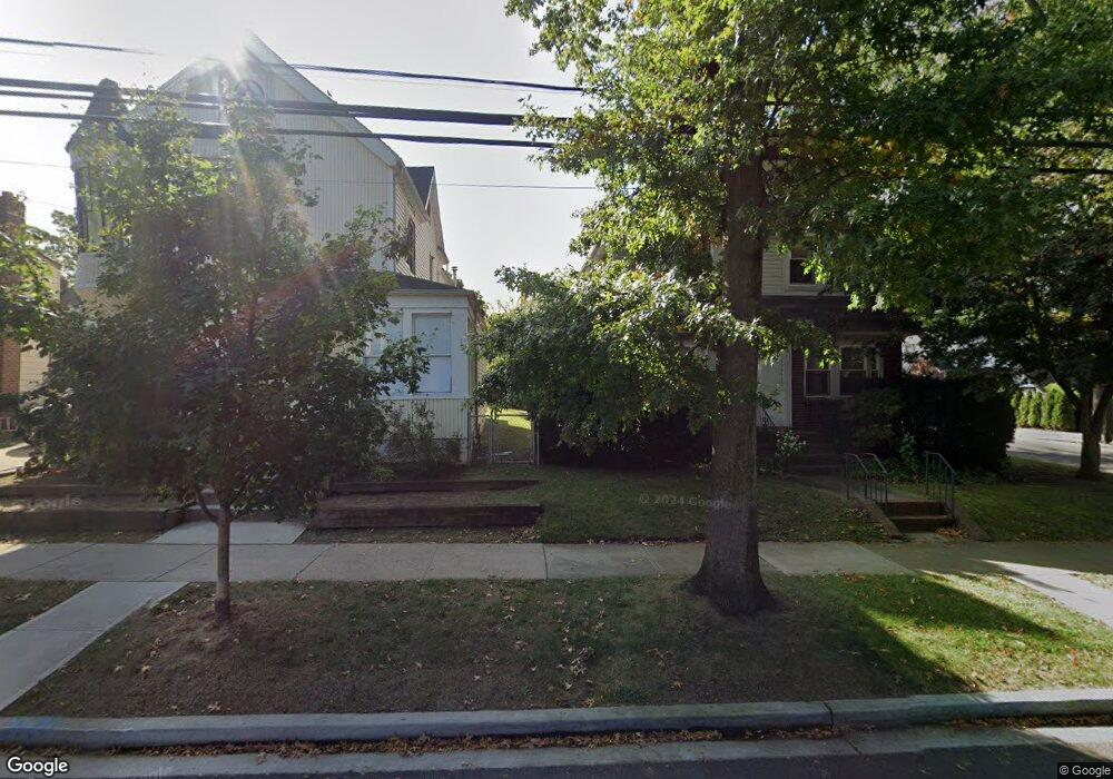 98 Floral Blvd, Floral Park, NY 11001 - photo 1