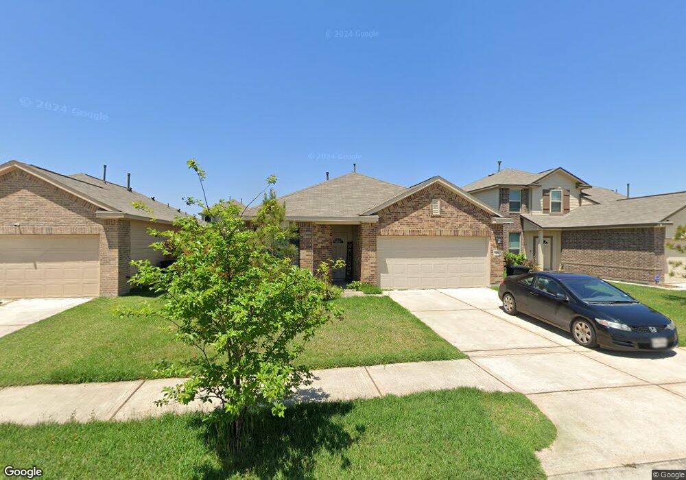 7439 Senfronia Hills Dr, Houston, TX 77016 - photo 1