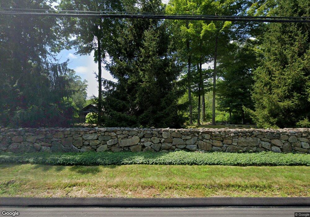 1218 Smith Ridge Rd, New Canaan, CT 06840 - photo 1