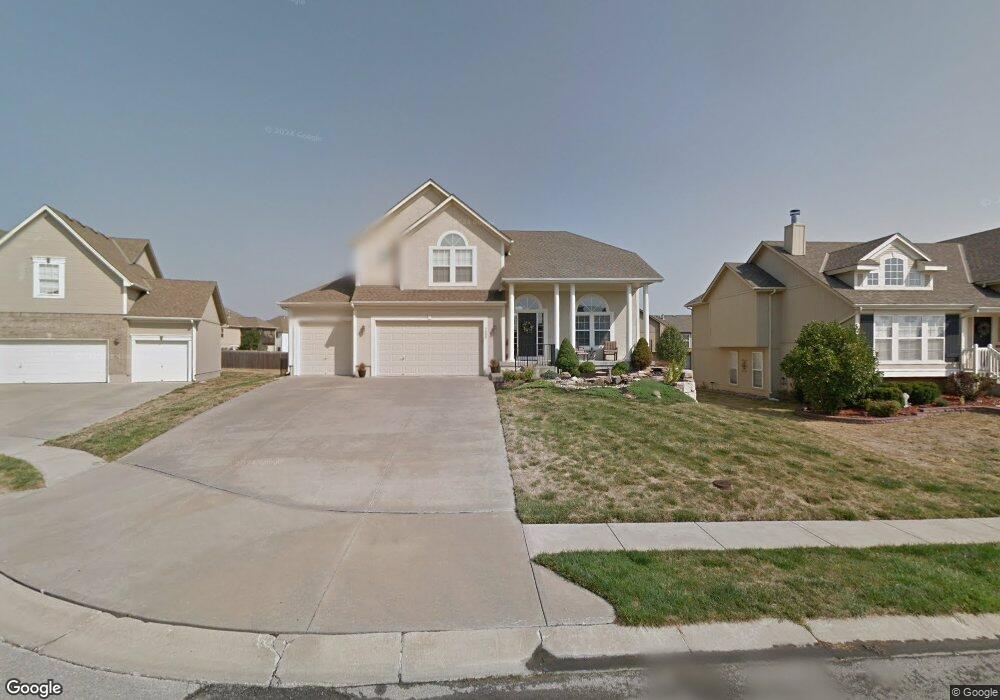 1506 Drury Cir, Raymore, MO 64083 - photo 1