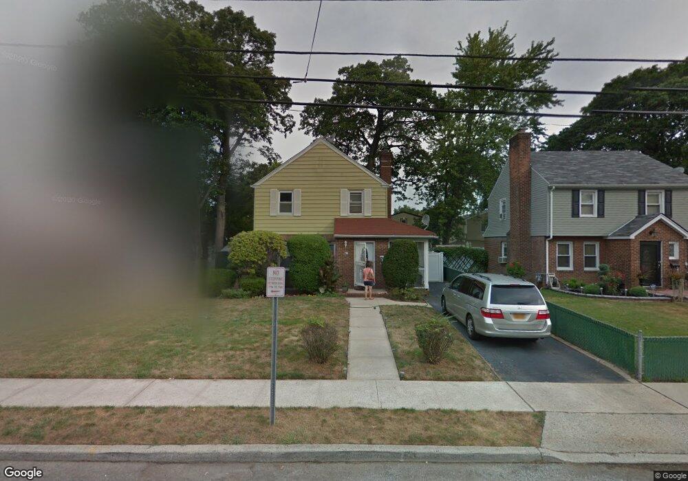 42 W Raymond Ave, Roosevelt, NY 11575 - photo 1