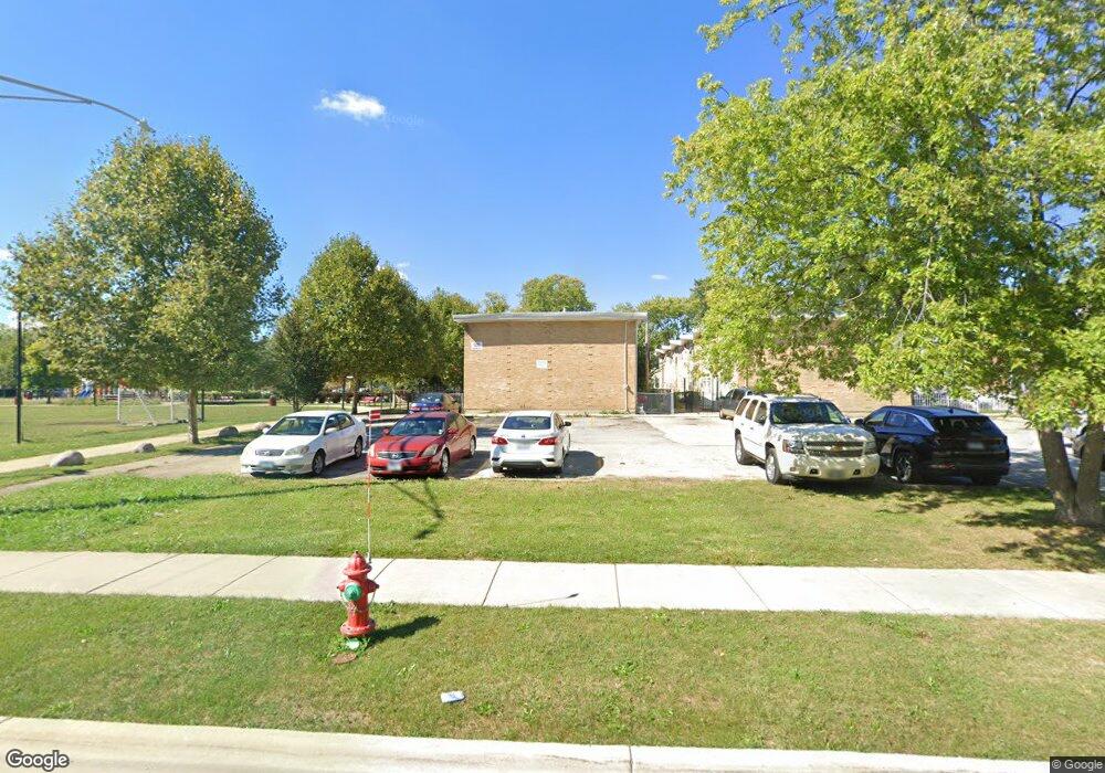 2081 Pine St, Des Plaines, IL 60018 - photo 1