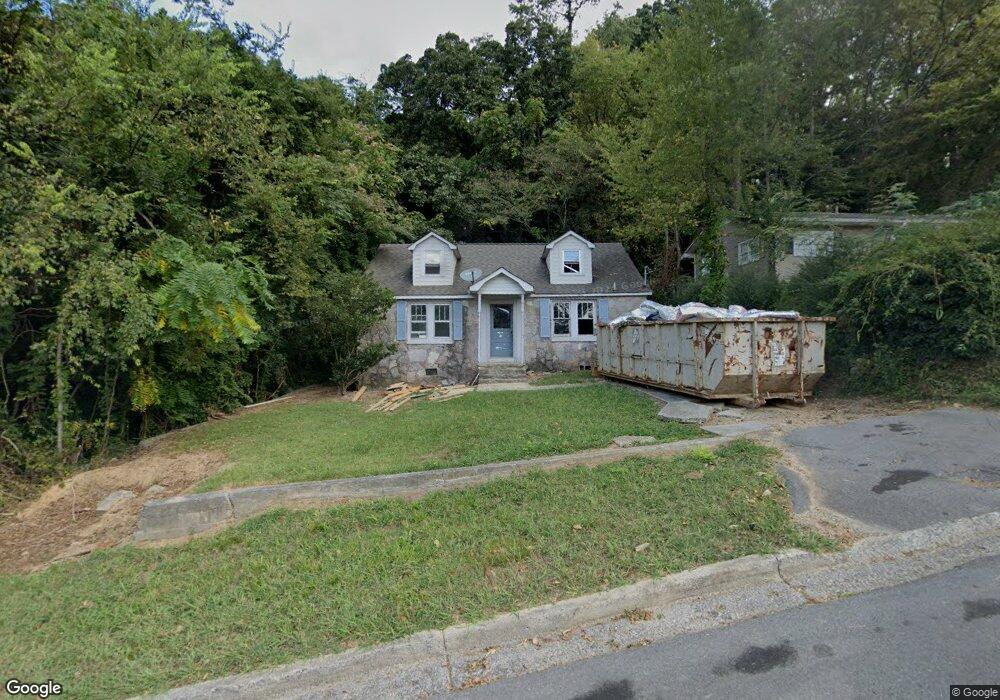 300 Chandler St, Calhoun, GA 30701 - photo 1