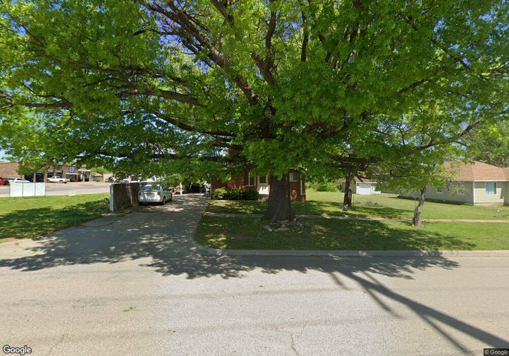 1105 E Hobson Ave, Sapulpa, OK 74066 - photo 1