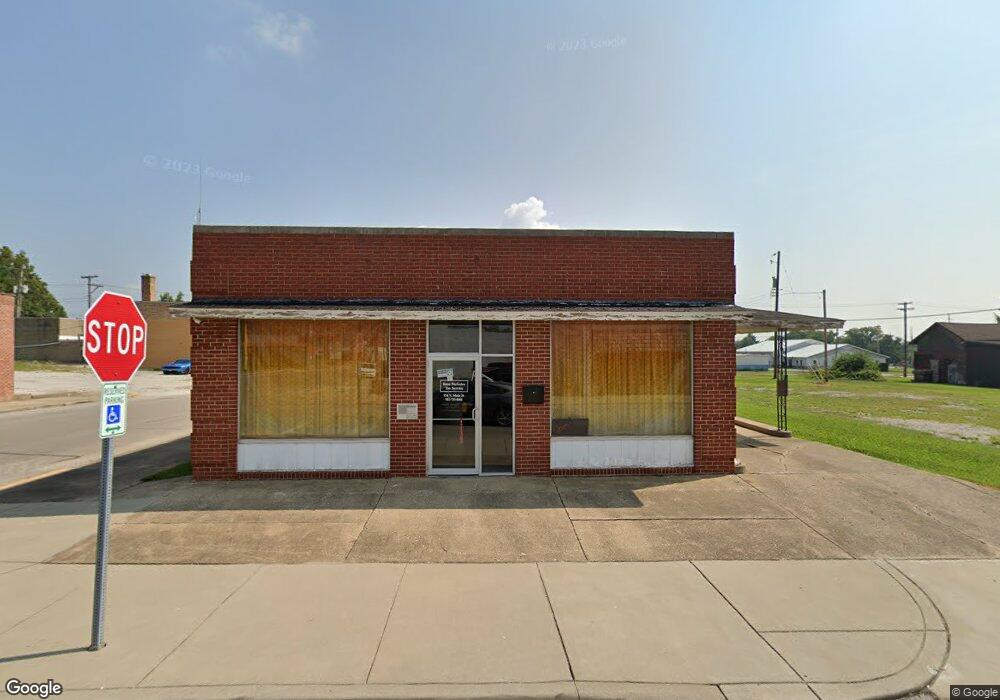 124 N Main St, Bicknell, IN 47512 - photo 1