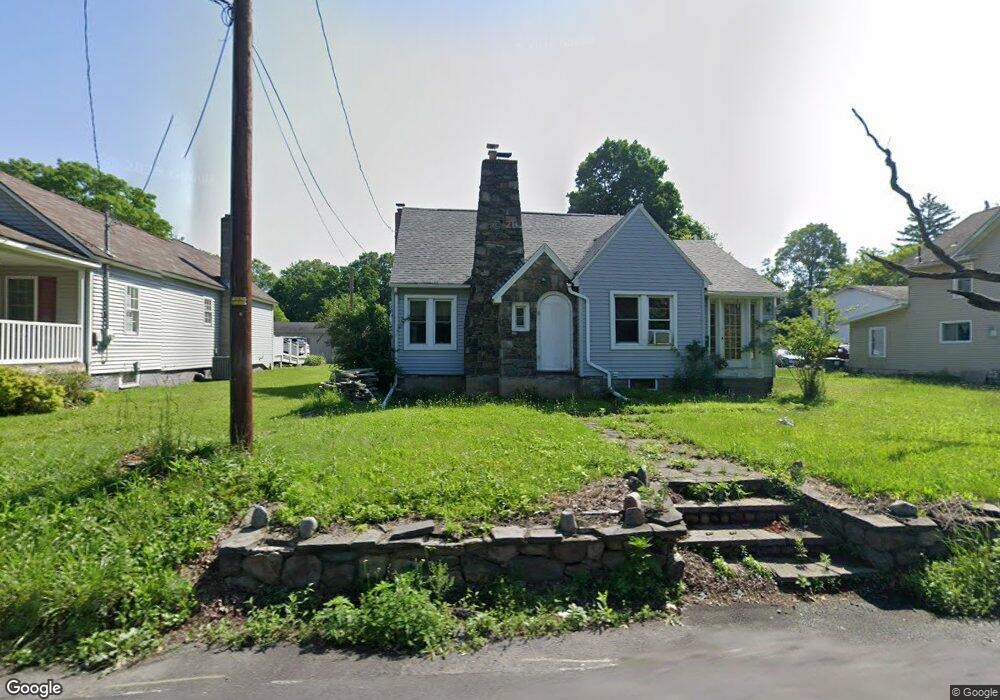 1138 N 5th St, Stroudsburg, PA 18360 - photo 1