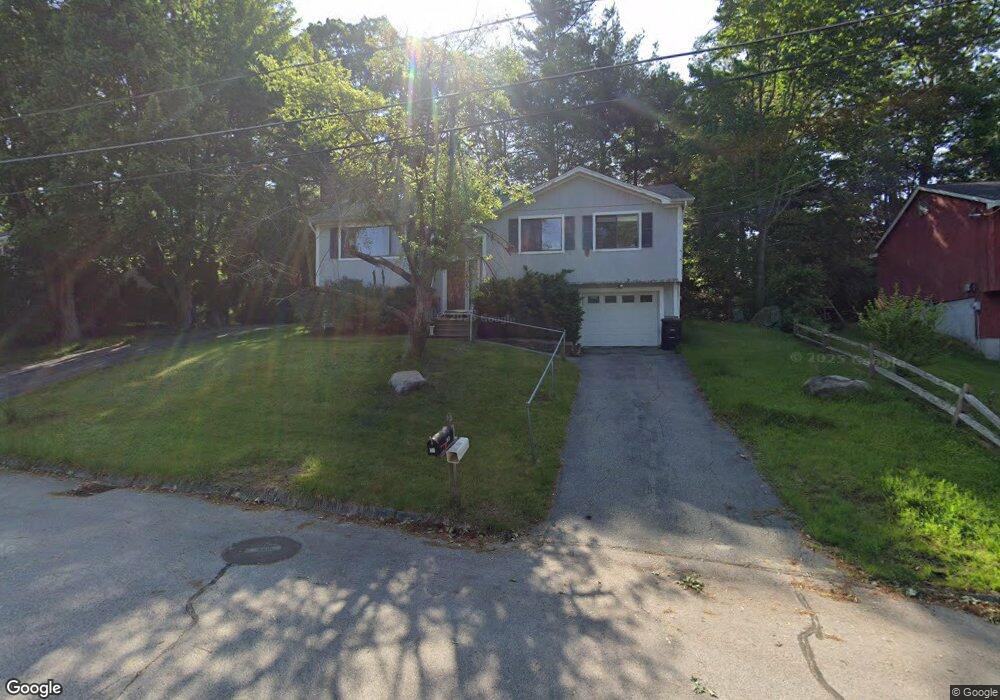 15 Stanley Ln, Nashua, NH 03062 - photo 1
