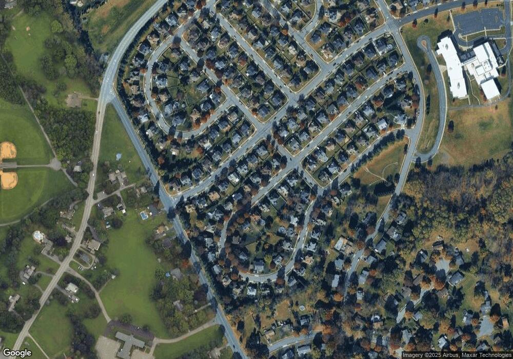 28 Kyle Dr, Phillipsburg, NJ 08865 - photo 1