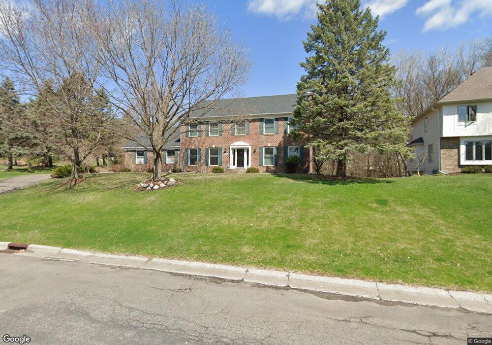 19890 Chartwell Hill, Excelsior, MN 55331 - photo 1