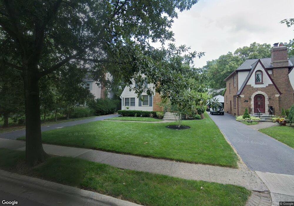 962 S Cassingham Rd, Columbus, OH 43209 - photo 1