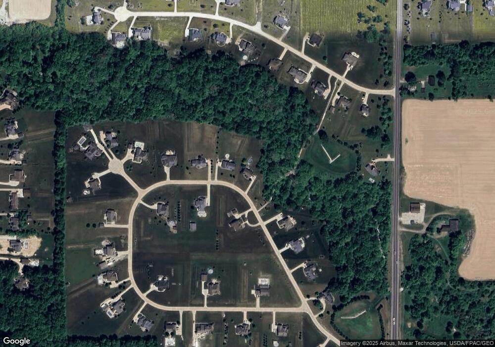 41201 Mills Cir, Lagrange, OH 44050 - photo 1