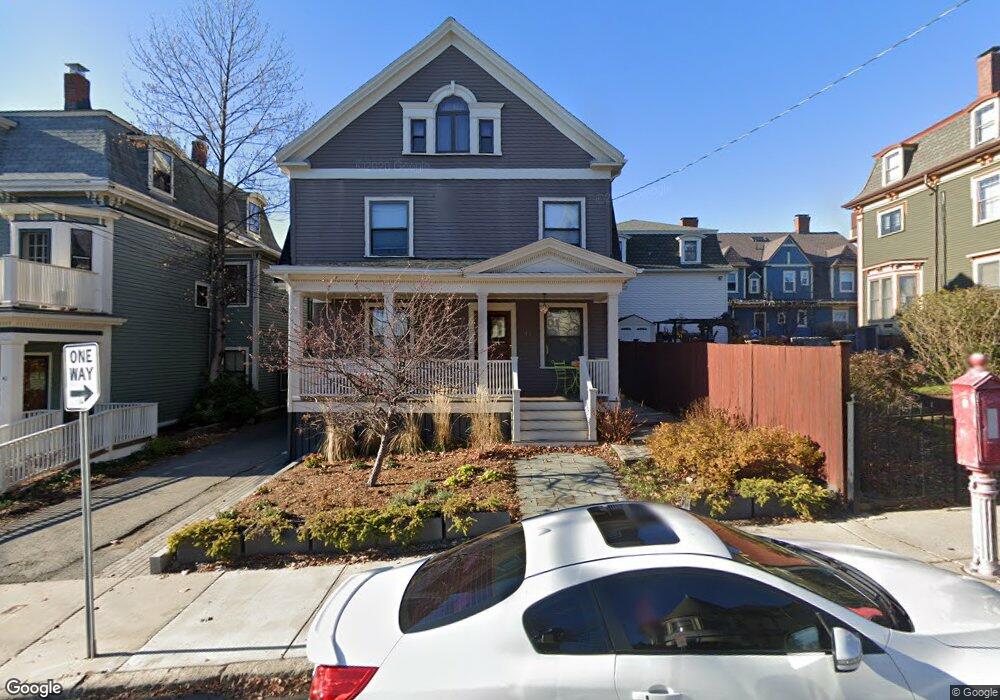 44 Walnut St unit 2, Somerville, MA 02143 - photo 1