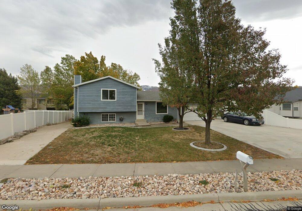 2047 S 925 W, Woods Cross, UT 84087 - photo 1
