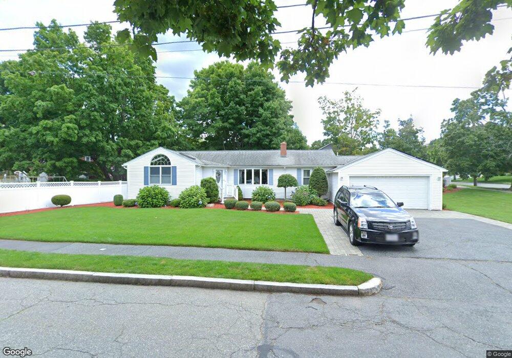 76 Brewster Rd, Waltham, MA 02451 - photo 1