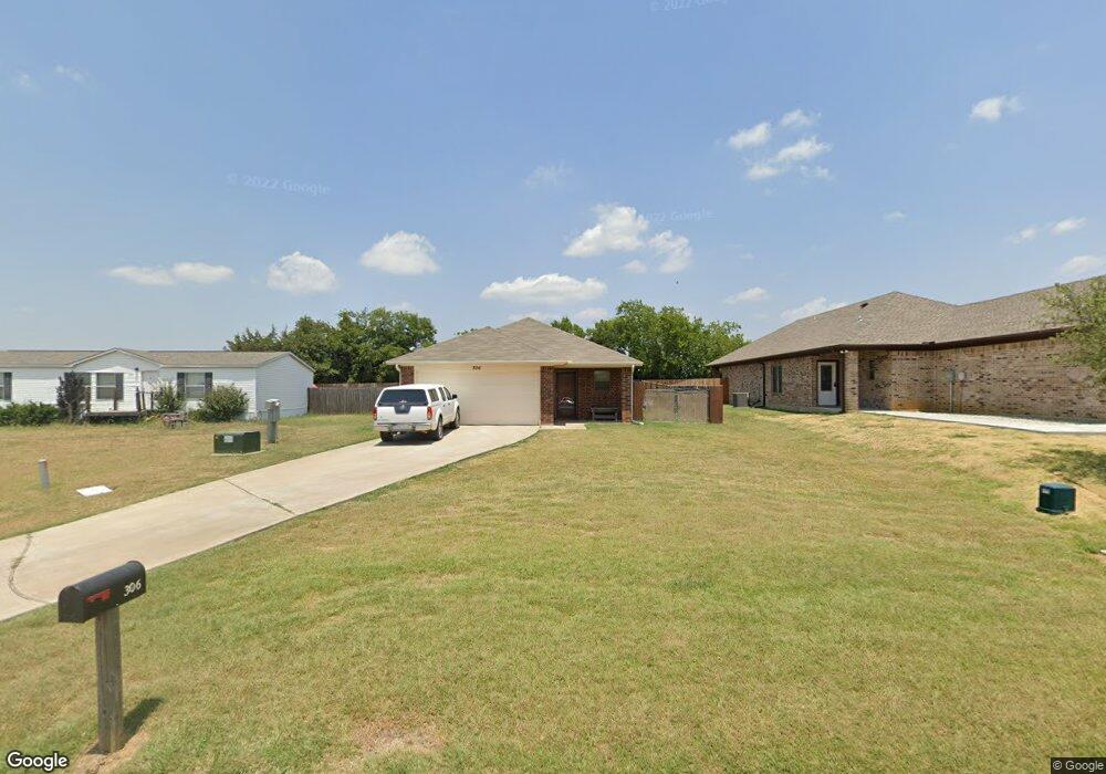 306 Candlewood Cir, Gainesville, TX 76240 - photo 1