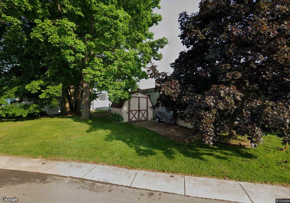 455 Yellow Wood Ct, Flint, MI 48506 - photo 1