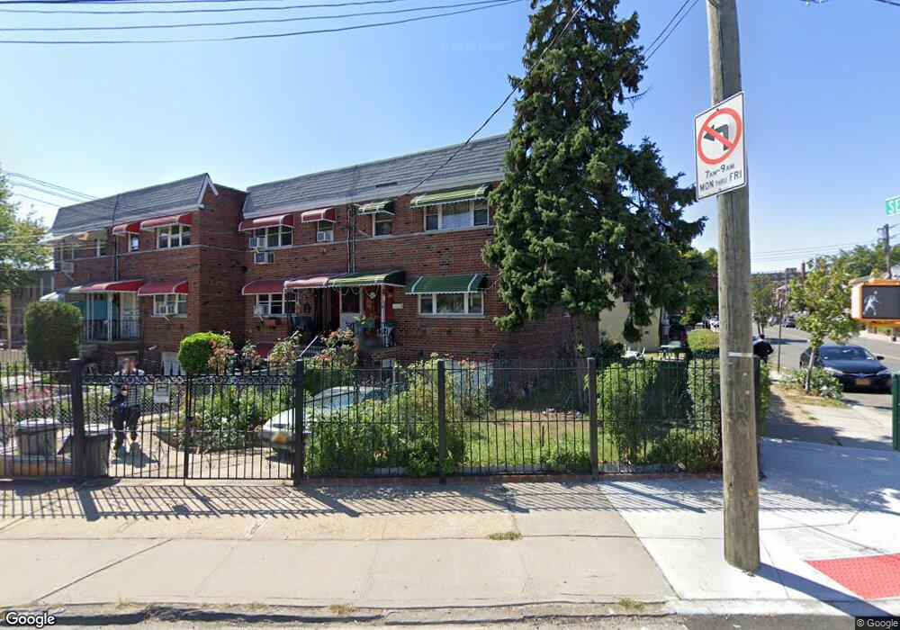 657 Soundview Ave, Bronx, NY 10473 - photo 1