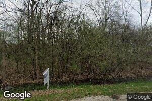 1754 Glenmore Rd, Green Oaks, IL 60048