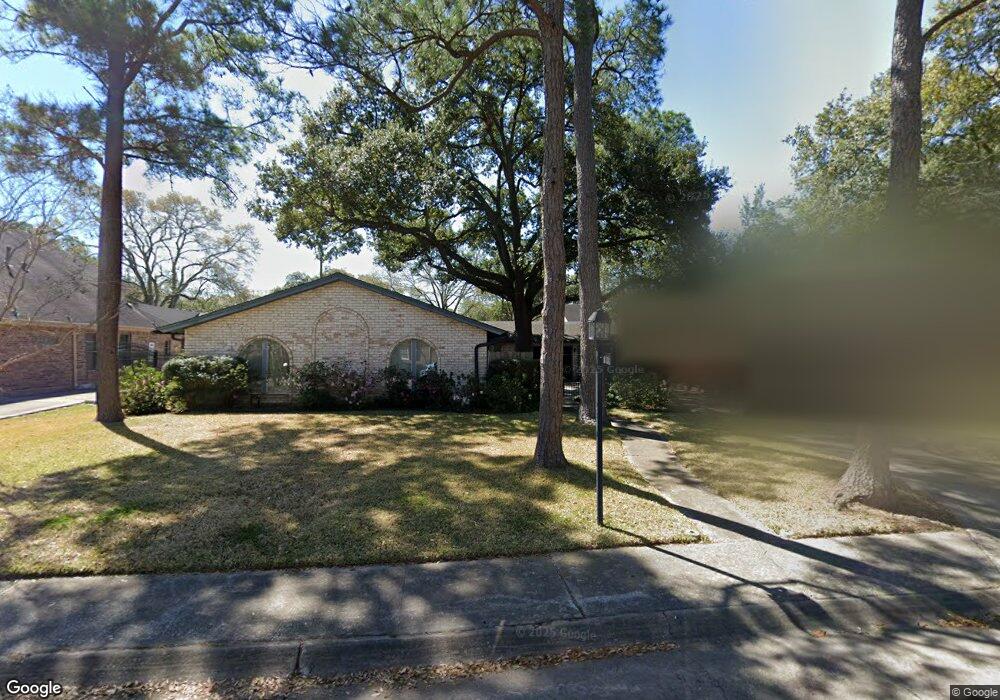 10031 Briar Rose Dr, Houston, TX 77042 - photo 1