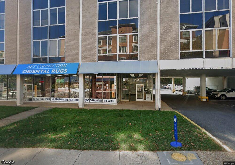 701 W Broad St unit 207, Falls Church, VA 22046 - photo 1