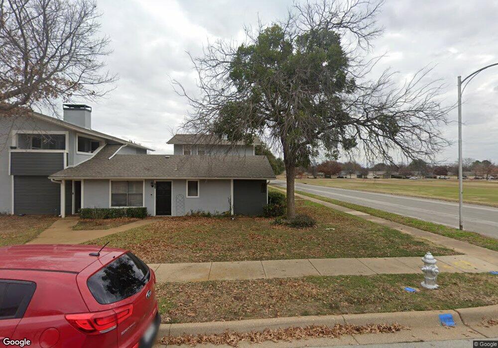 600 Ridgeline Dr, Hurst, TX 76053 - photo 1