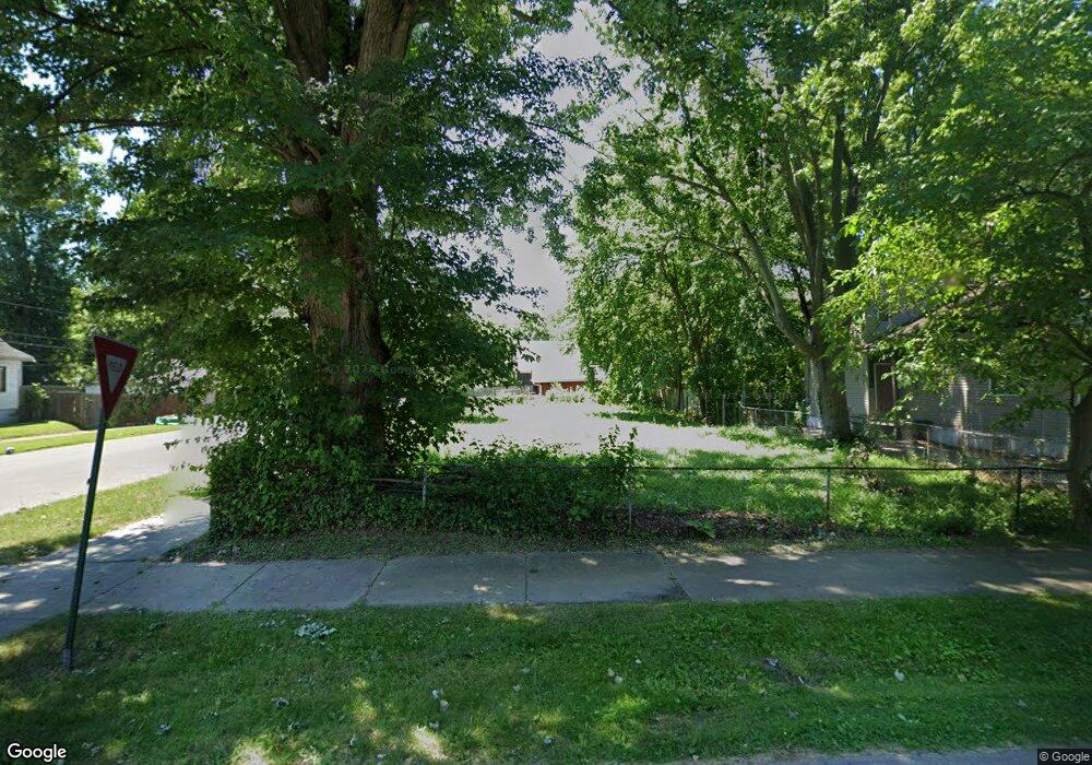 5205 Ashley St, Grosse Pointe, MI 48236 - photo 1