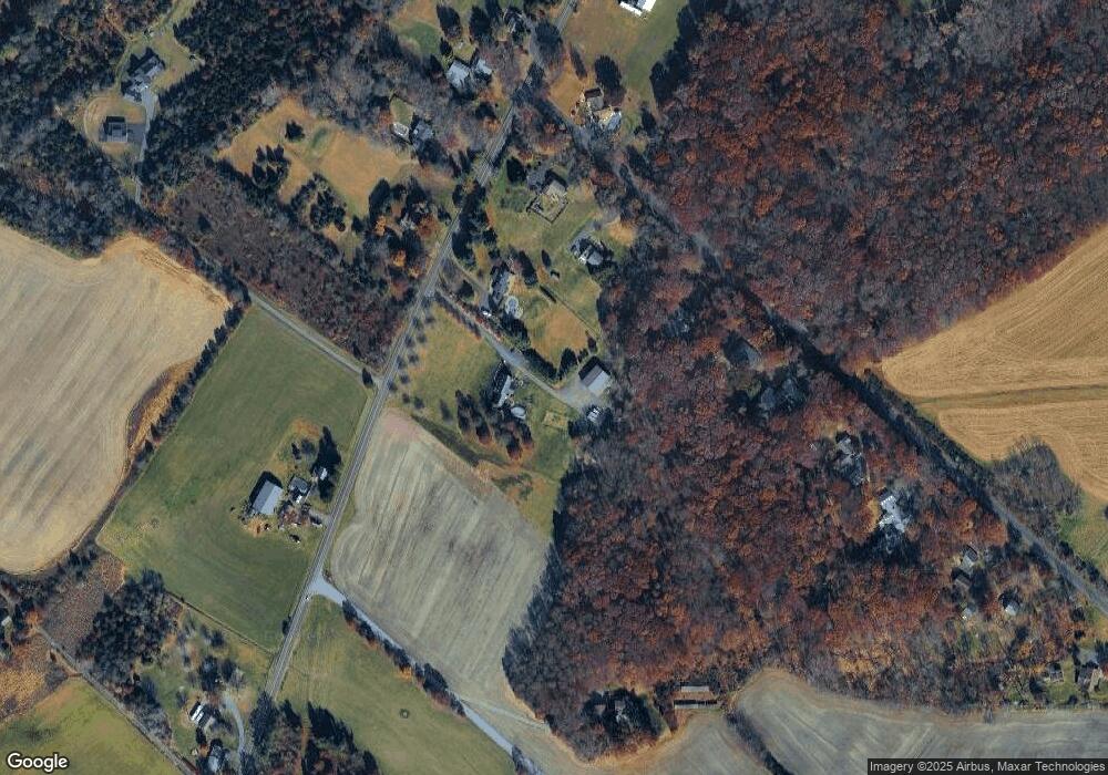 2489 Bedminster Rd, Perkasie, PA 18944 - photo 1