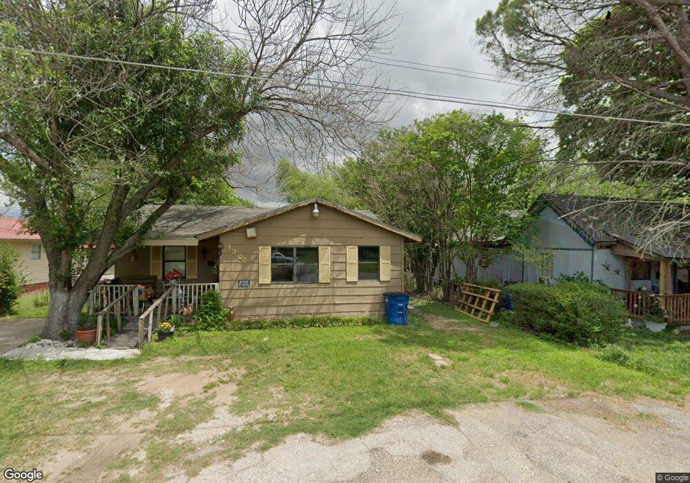 1304 N Breckenridge St, Ennis, TX 75119 - photo 1