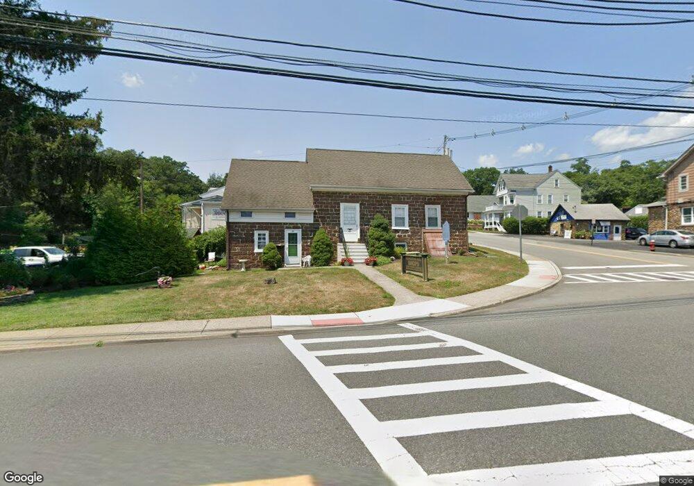 34 Goffle Rd unit Left, Midland Park, NJ 07432 - photo 1