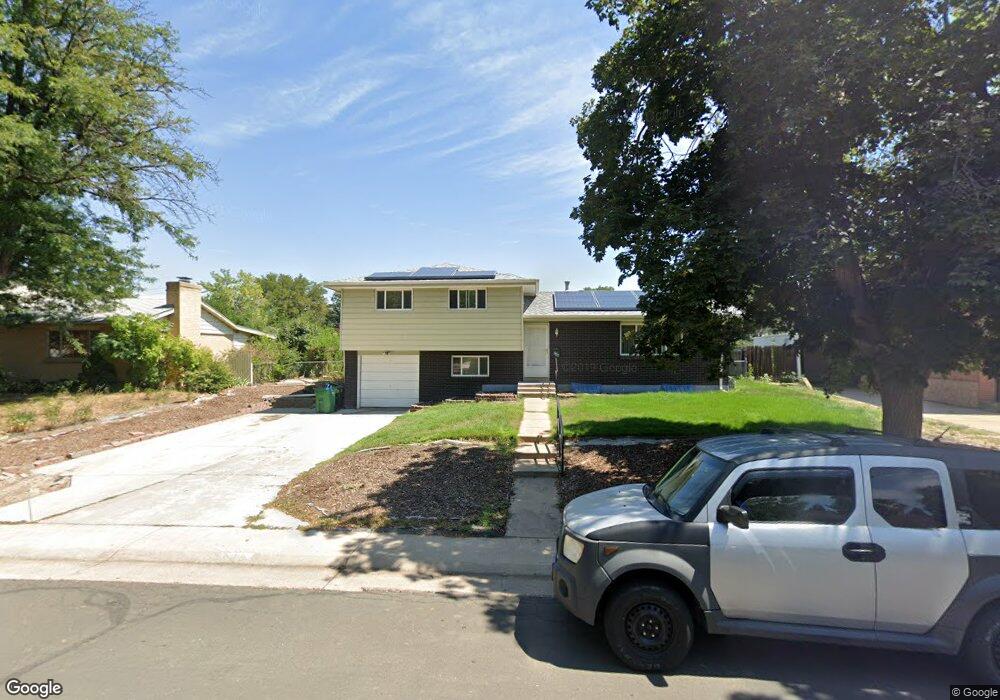 948 Elkhart St, Aurora, CO 80011 - photo 1