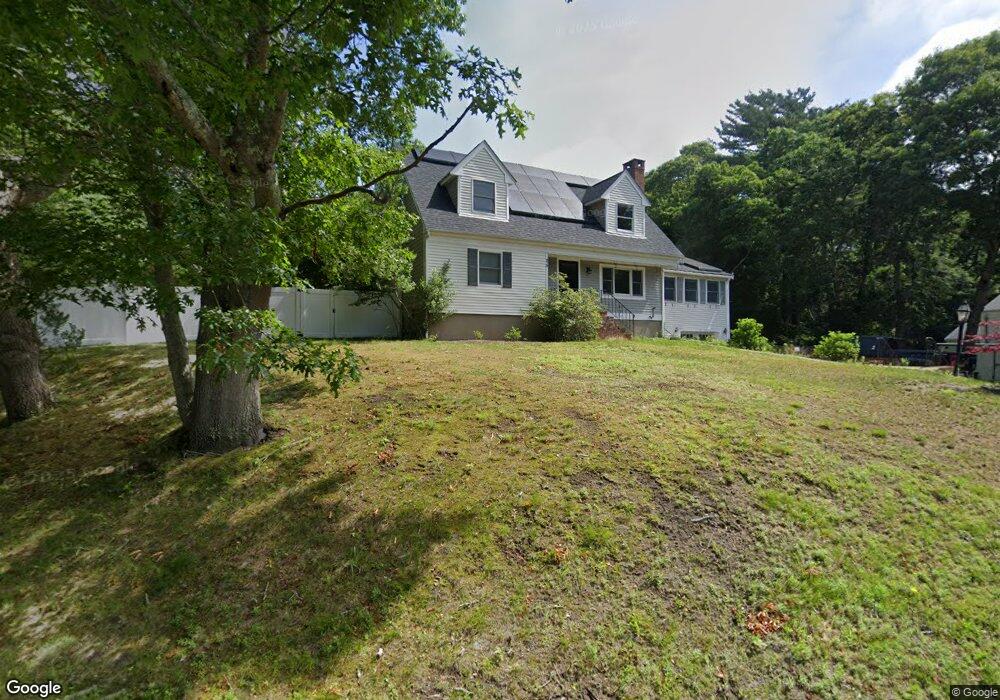 25 Cypress St, Bourne, MA 2532 - photo 1