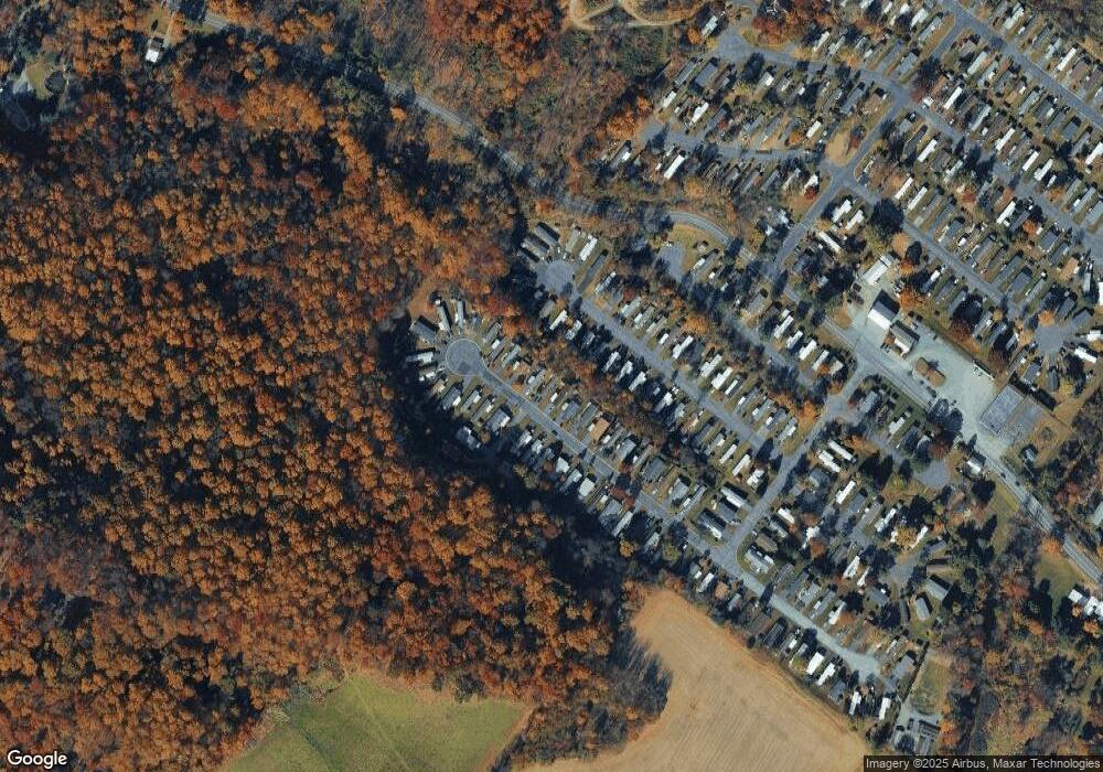 318 Ashford Ln, Hereford, PA 18056 - photo 1