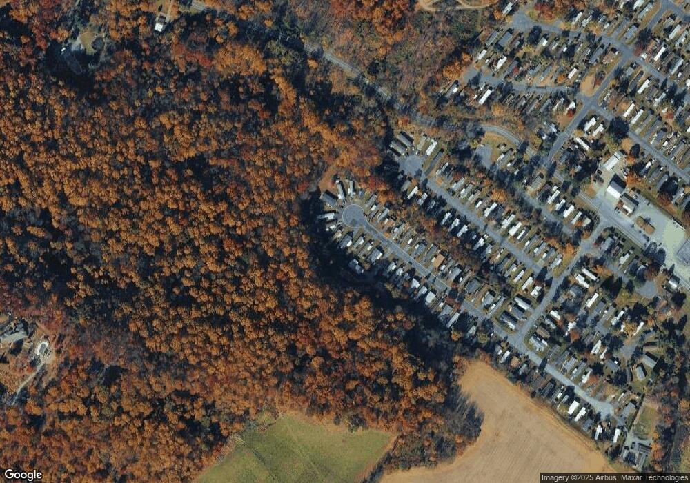 305 Ashford Ln, Hereford, PA 18056 - photo 1