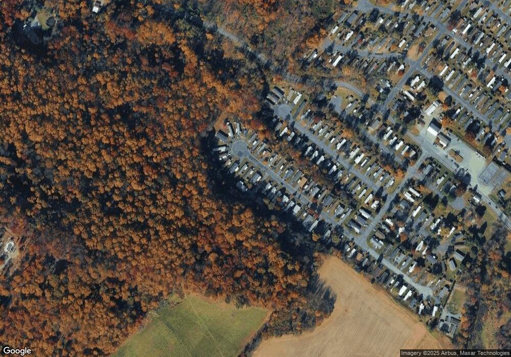 302 Ashford Ln, Hereford, PA 18056 - photo 1