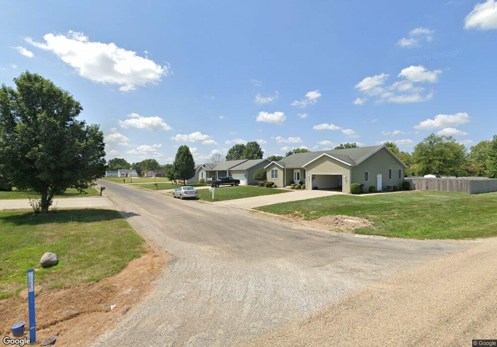 9979 N Country Dr, Effingham, IL 62401 - photo 1