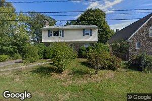 15 Sylvan St, Groton, CT 06340