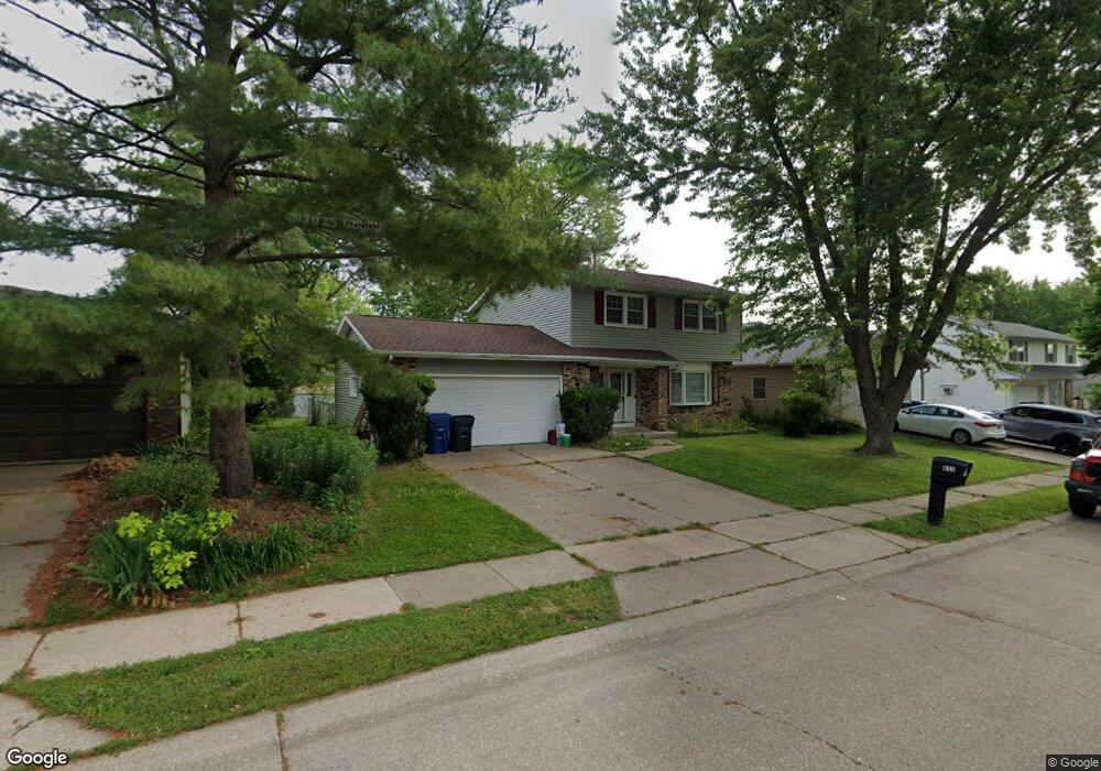 816 W 57th St, Davenport, IA 52806 - photo 1
