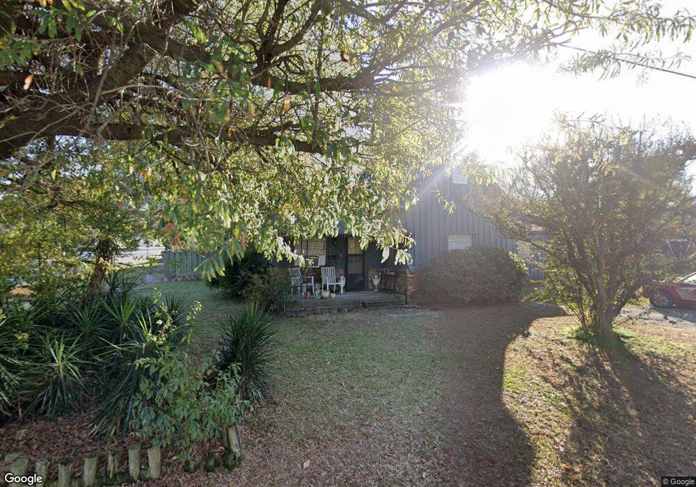 503 W 10th St, Stuttgart, AR 72160 - photo 1