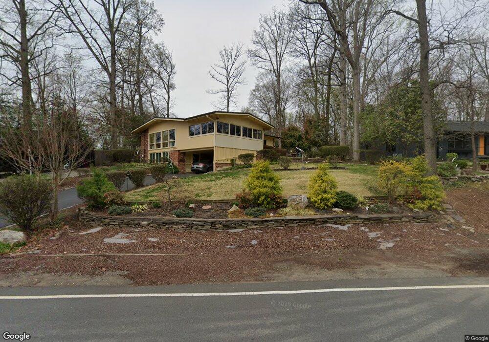 6342 Waterway Dr, Falls Church, VA 22044 - photo 1