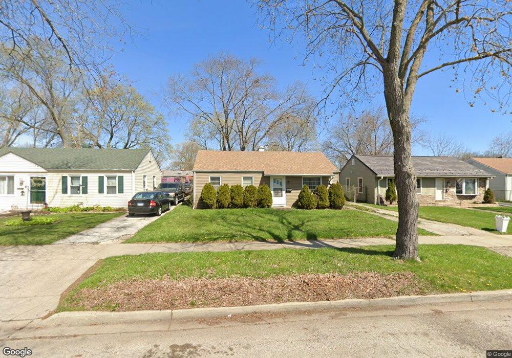 1610 Lyons Ct, Waukegan, IL 60085 - photo 1