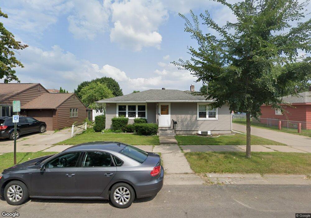 1011 9th St S, La Crosse, WI 54601 - photo 1