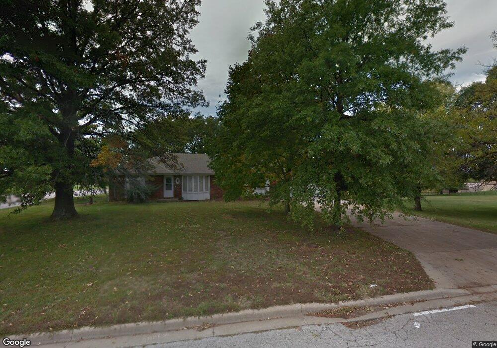 5830 Bell Rd, Shawnee, KS 66217 - photo 1