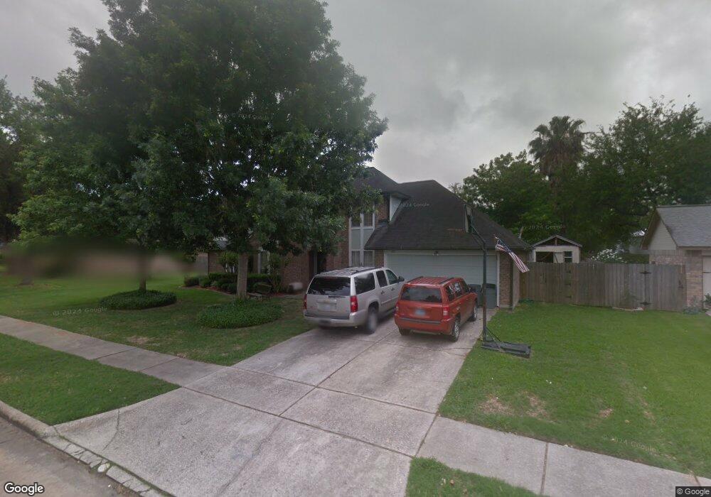 1405 Hampton Ct, Friendswood, TX 77546 - photo 1