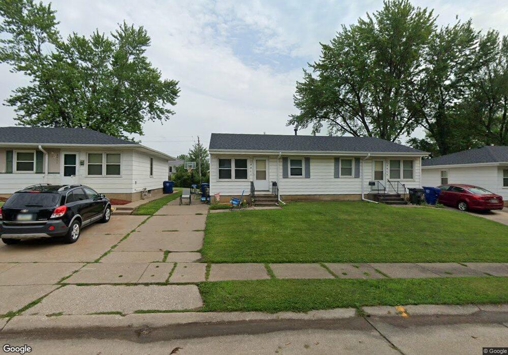 2417 W 40th St, Davenport, IA 52806 - photo 1