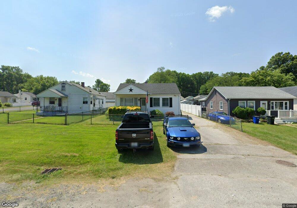 551 Compass Rd E, Middle River, MD 21220 - photo 1