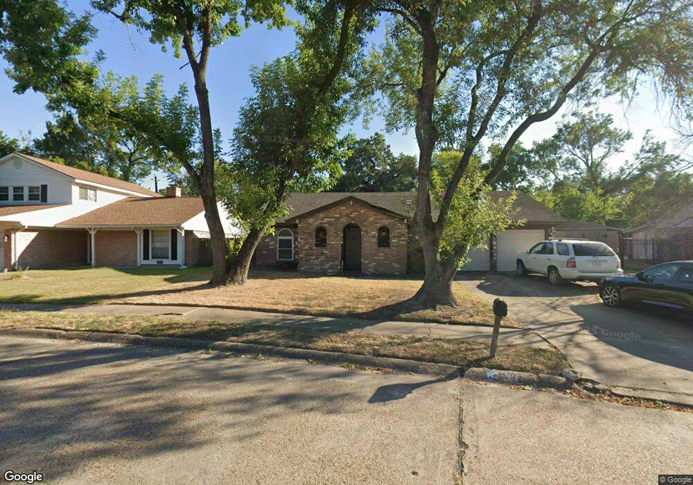 6911 Woodfern Dr, Houston, TX 77040 - photo 1